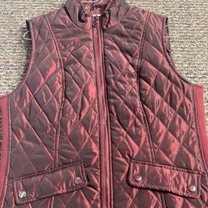 Women’s burgundy Vest